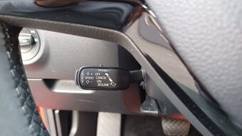 Octavia combi 2.0 TDI 110kW DSG-1.maj-koup.ČR-80.000km-DPH- - 12