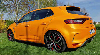 Renault Megan RS TROPHY 300 - 12