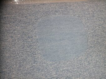 Malá rozkládací sedačka nebo gauč - 12