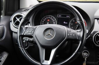 Mercedes-Benz B 180 - 12