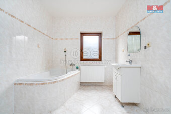 Prodej rodinného domu, 241 m², Bochov - 12