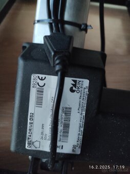 Elektrické polohovací křeslo  EVENES fy JECH - 12