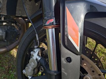 KTM 790 Duke 2023 - 12