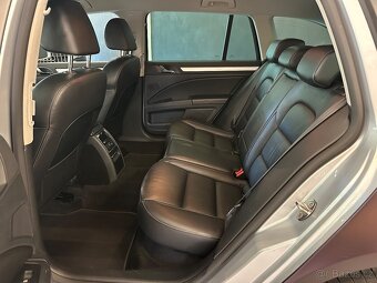 ŠKODA SUPERB COMBI II 2.0TDI 103KW DSG ELEGANCE 175TKM - 12