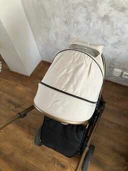 Kočárek Oyster 2 - 12