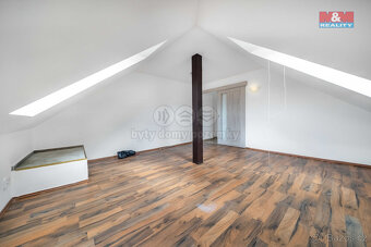 Prodej rodinného domu, 218 m², Plzeň, ul. K Pecihrádku - 12