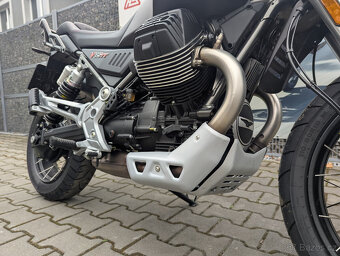 Moto Guzzi V85 TT Nero Etna - 12