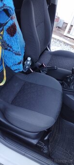 Ford Focus 1.8tddi - 12