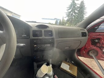 Rio Kia 1.5 benzínové motor 2003 - 12