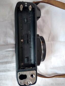 Nikon F 301  (bez objektivu) – vynikající stav - 12