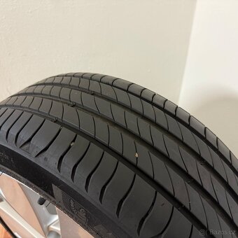 VW GOLF VIII 8 5x112 R17 ET51+LETNÍ 225/45R17 6mm - 12