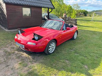 Mazda mx-5 NA - 12