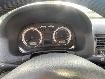 Prodám Volkswagen Golf, r.v. 2003, 1,9 TDI, 363 tis km - 12