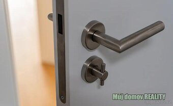 Pronájem nadstandardního bytu 2+kk (72 m) s terasou (7,5 m)  - 12