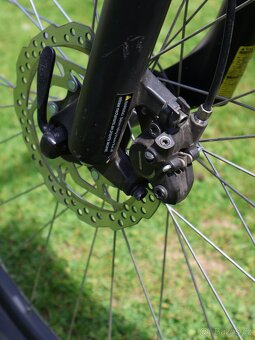 SPECIALIZED ROCKHOPPER - 12