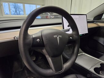 Tesla Model 3 Long Range - 12