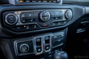 Jeep Wrangler 2.0T GME Sahara - 12