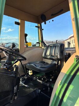 Traktor Fendt 250 S - 12