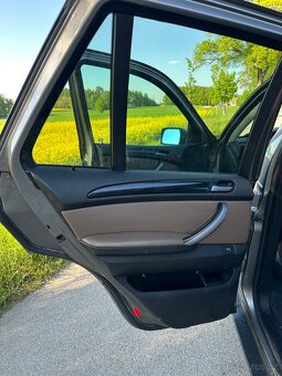 BMW X5 3.0d manuál 160kw - 12