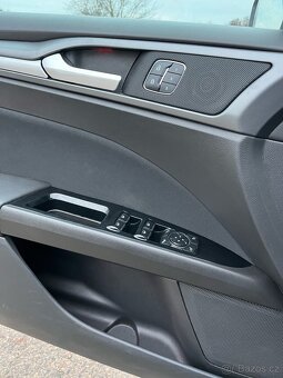 Ford Mondeo 2.0TDCi 110kW, el. kufr, vyhř. volant a č. sklo - 12