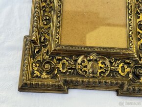 Mosazné rámy na foto se dřevem Historismus kus 3500,- - 12