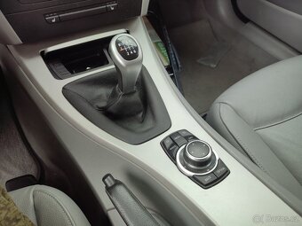 BMW E90 LCI 325i díly z vozu 2009 N53 - 12