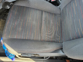 Ford Focus C-MAX 2004 1,6TDCI 80kW - dily z vozu - 12