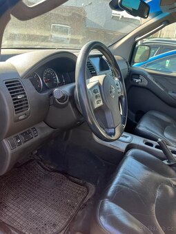Nissan Navara Pathfinder - 12