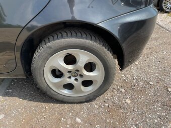 Alfa Romeo 147 1.9jtd - 12