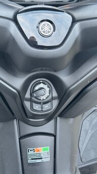 Yamaha xmax 300 - 12