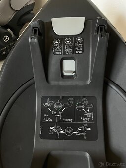 Autosedačka V ZÁRUCE Cybex Cloud G i-size vč. báze - 12