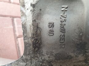 Kusovka BMW  X5  235/65R17 - 12