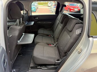 Peugeot 5008 1,6 i 88kW 7 MÍST KLIMA 2. MAJITEL - 12