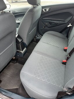 Ford Fiesta - 12
