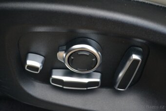 Jaguar E-Pace P200 R-Dynamic AWD Meridian - 12