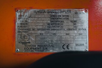 Vysokozdvižný vozík TOYOTA  - skvělý stav - nová cena - 12