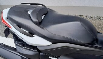 Yamaha X-Max 400 ABS, 2014, moc pěkný stav - 12