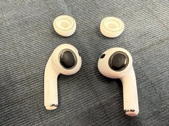 Apple AirPods Pro 2 - 12