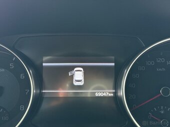 Kia Ceed 1,0 SPIN,1. MAJ,ČR,SERVISKA. - 12