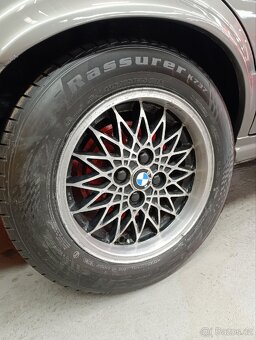 BMW E30 324D 1988 - 12