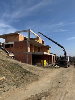 Nabízíme přepravu a práci s hydraulickou rukou - 12
