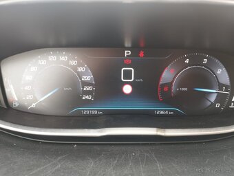 PEUGEOT 5008 ACTIVE 1,5 Hdi  96kW nafta - 12