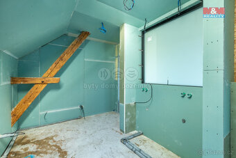 Prodej rodinného domu, 327 m², Benešov, ul. Okrouhlice - 12
