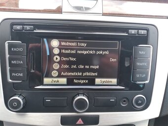VOLKSWAGEN PASSAT VARIANT 2.0 TDI DSG HIGHLINE - ALCANTRA - 12