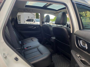 Nissan X-Trail 1.6 dCi 4x4 Tekna Panorama 360° - 12