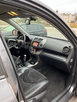 Toyota Rav4 D-4D 4x4 = Uzávierka, Top Stav, Bez korozie = - 12