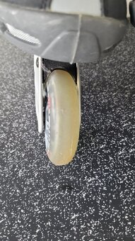 Kolečkové brusle rollerblade vel.42 - 12