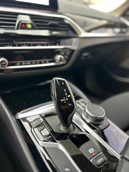 Prodám Bmw g31 520xd 140kw virtual sport line led - 12