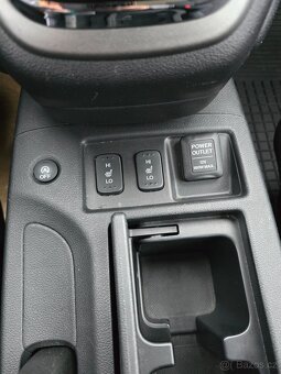 Honda CR-V 2.2-DTEC 110Kw Elegance 4x4 Manuál ,XENONY - 12