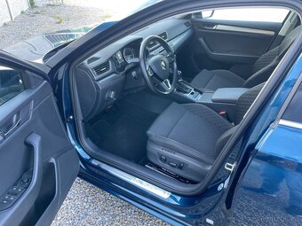 Škoda Superb 2.0 TDi 110KW Style DSG - 12